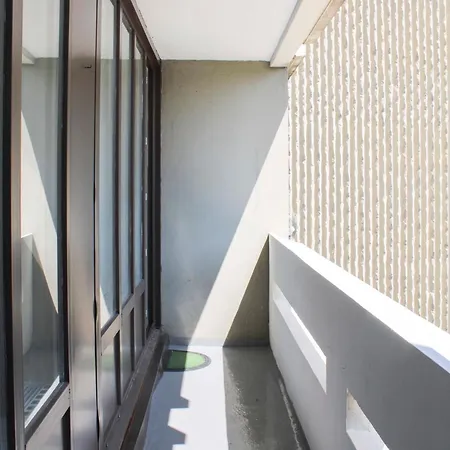 Апартаменты Charming T3 With Two Balconies In