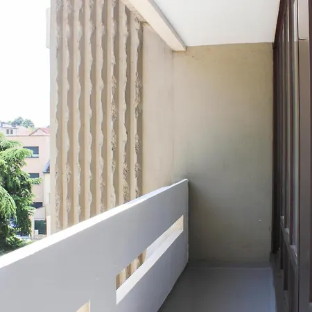 Charming T3 With Two Balconies In Апартаменты