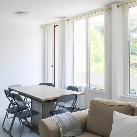 公寓 Charming T3 With Two Balconies In